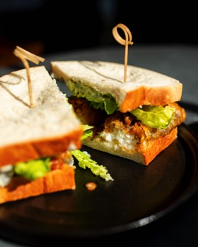 FISH FINGER SANDWICH