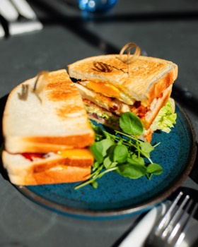 CLUB SANDWICH